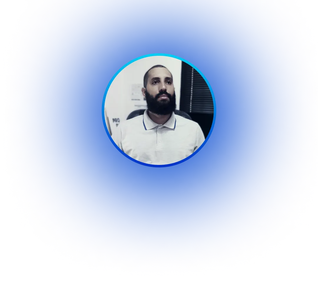 Foto de Saymon Costa Designer especializado criação de sites atualmente CEO do Geraê